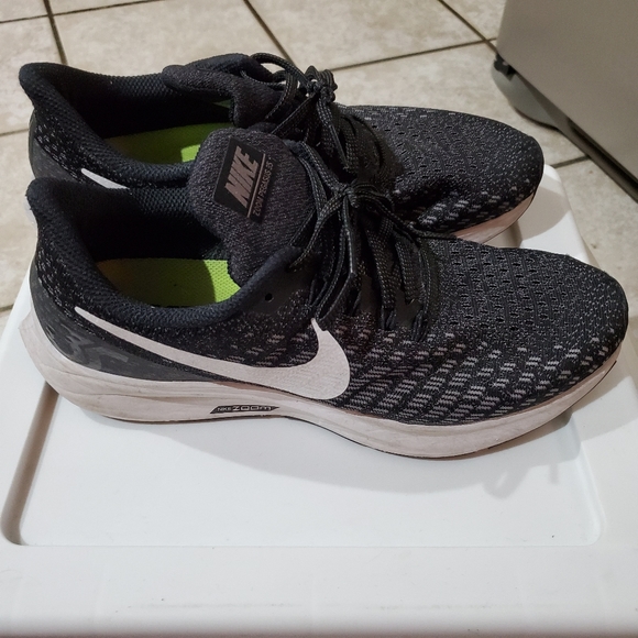 Nike Shoes - Nike Air Zoom Pegasus 35